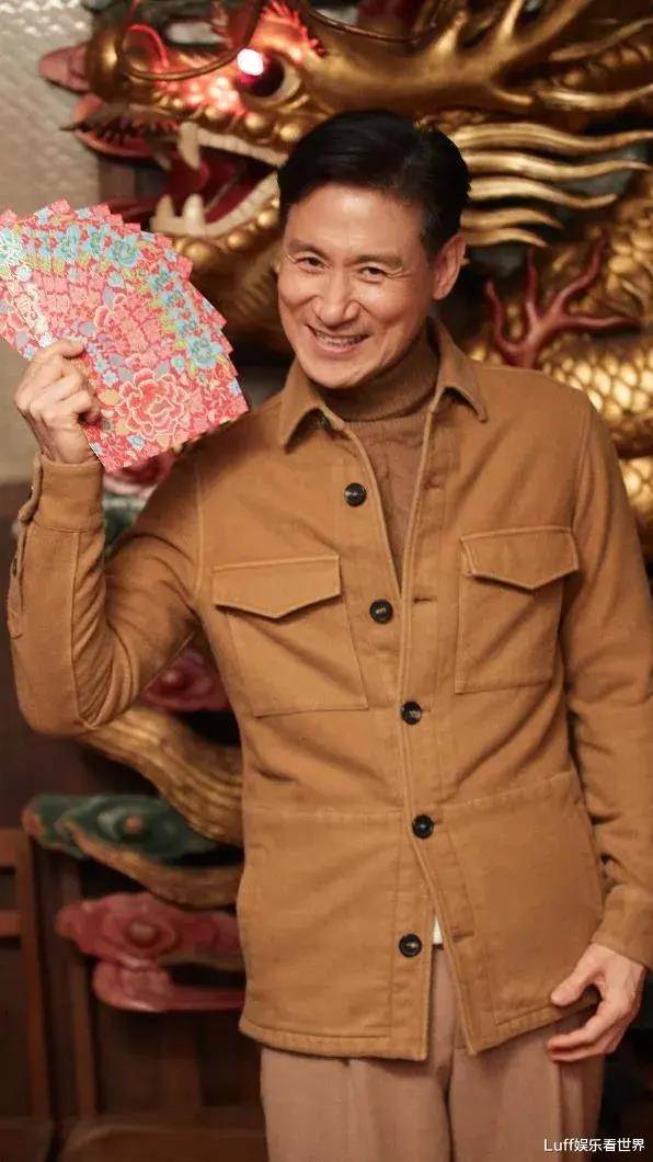 日出月落苹果版
:歌神张学友三年后推新作《日出时让街灯安睡》-第2张图片-太平洋在线下载