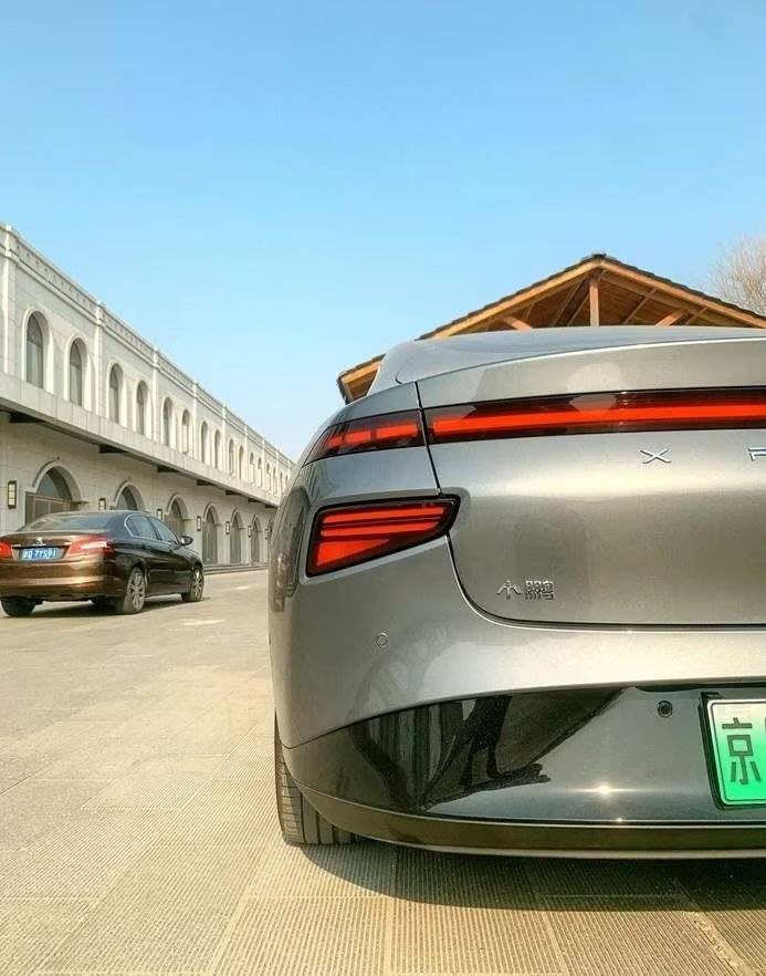 17500乐彩论坛手机版:问及小鹏p7鹏翼版几个颜色，我来谈谈，小鹏P7车友社区（298期）-第5张图片-太平洋在线下载